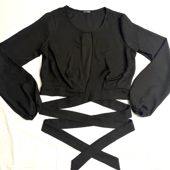FASHIONOVA ‘keys’ Top- Black - Picture 3 of 5